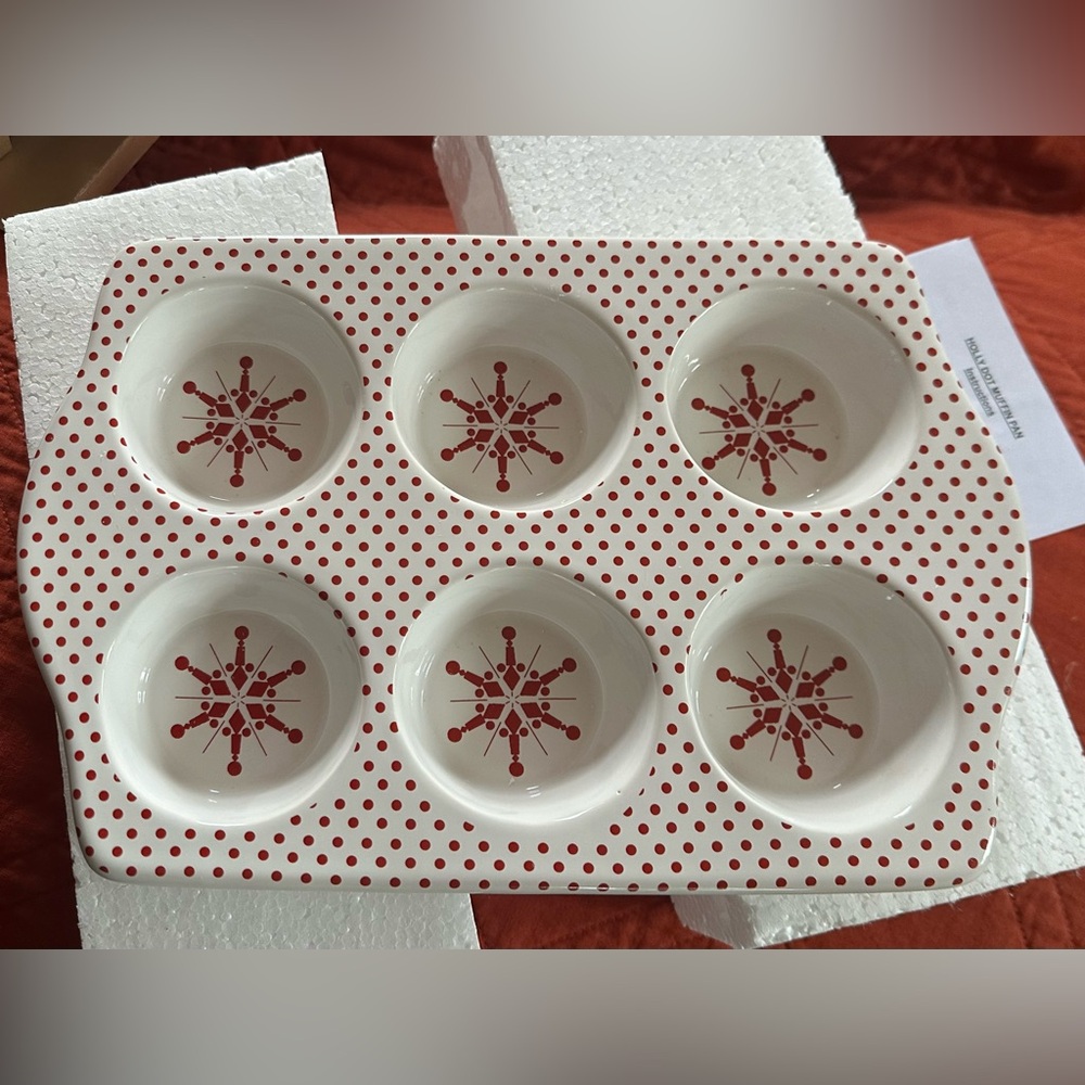 Avon Red and White Holly Dot Muffin Pan Box